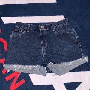 Distressed Denim Levi Jean Short